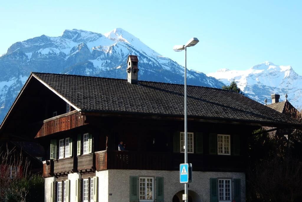 Zentral Gelegene Wohnung Mit Grossem Garten Interlaken Exterior foto