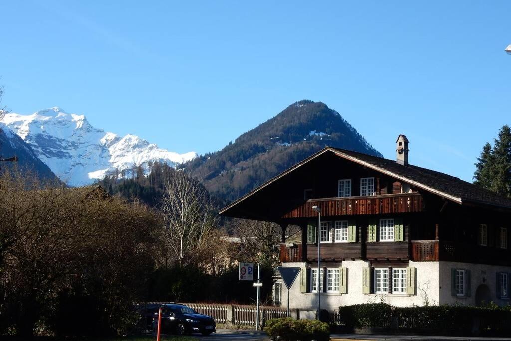 Zentral Gelegene Wohnung Mit Grossem Garten Interlaken Exterior foto