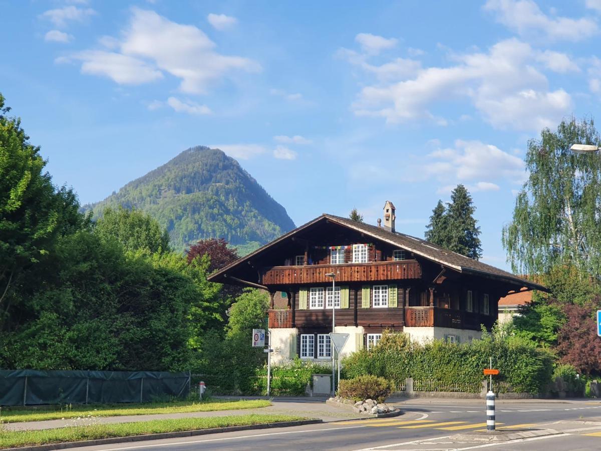 Zentral Gelegene Wohnung Mit Grossem Garten Interlaken Zimmer foto