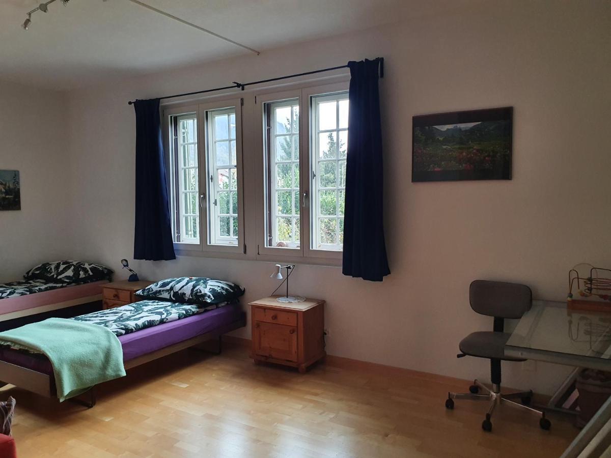 Zentral Gelegene Wohnung Mit Grossem Garten Interlaken Exterior foto