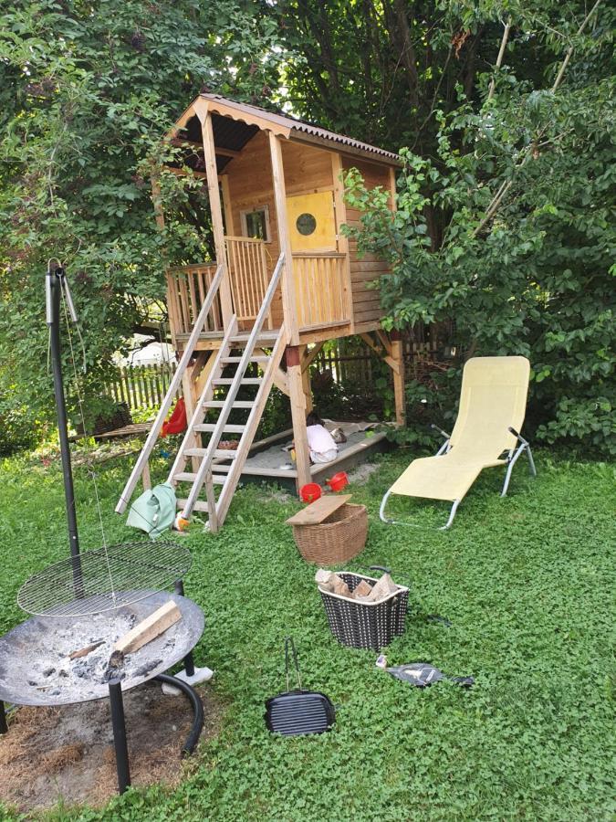 Zentral Gelegene Wohnung Mit Grossem Garten Interlaken Exterior foto
